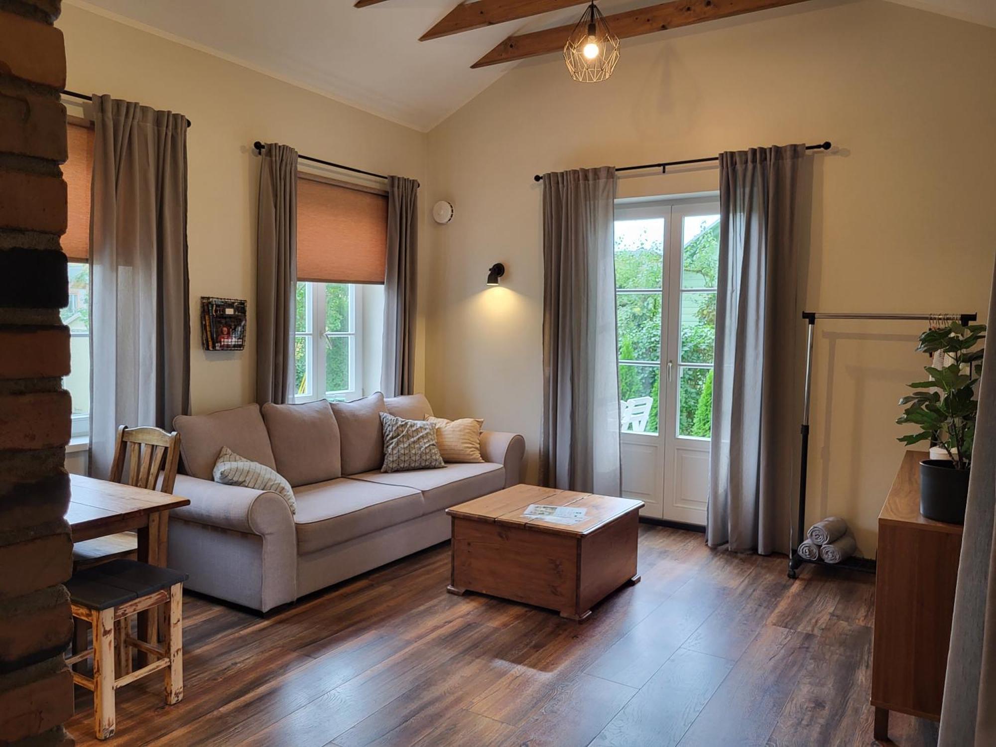 Kuressaare Family And Garden Apartments Chambre photo