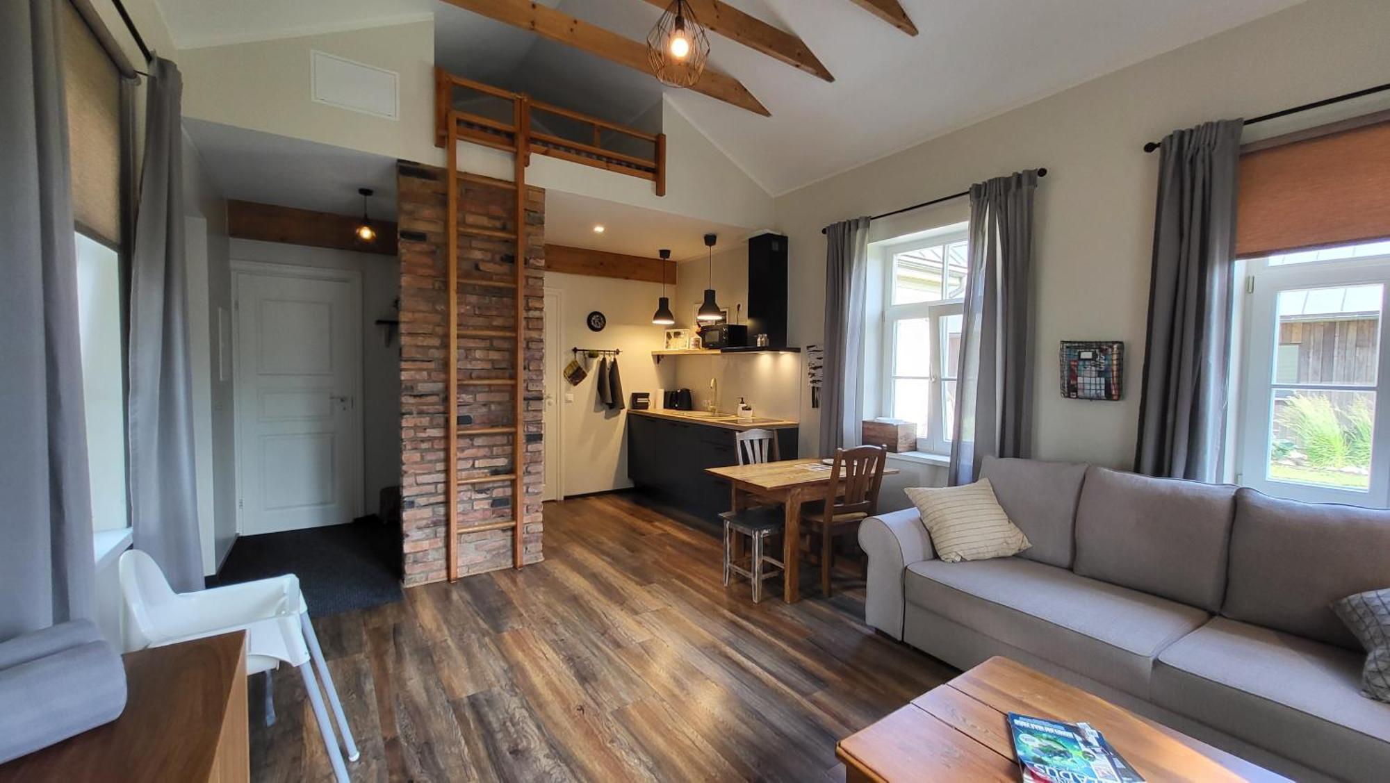 Kuressaare Family And Garden Apartments Extérieur photo